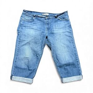 Levi's Light Blue Cropped Jeans size 16